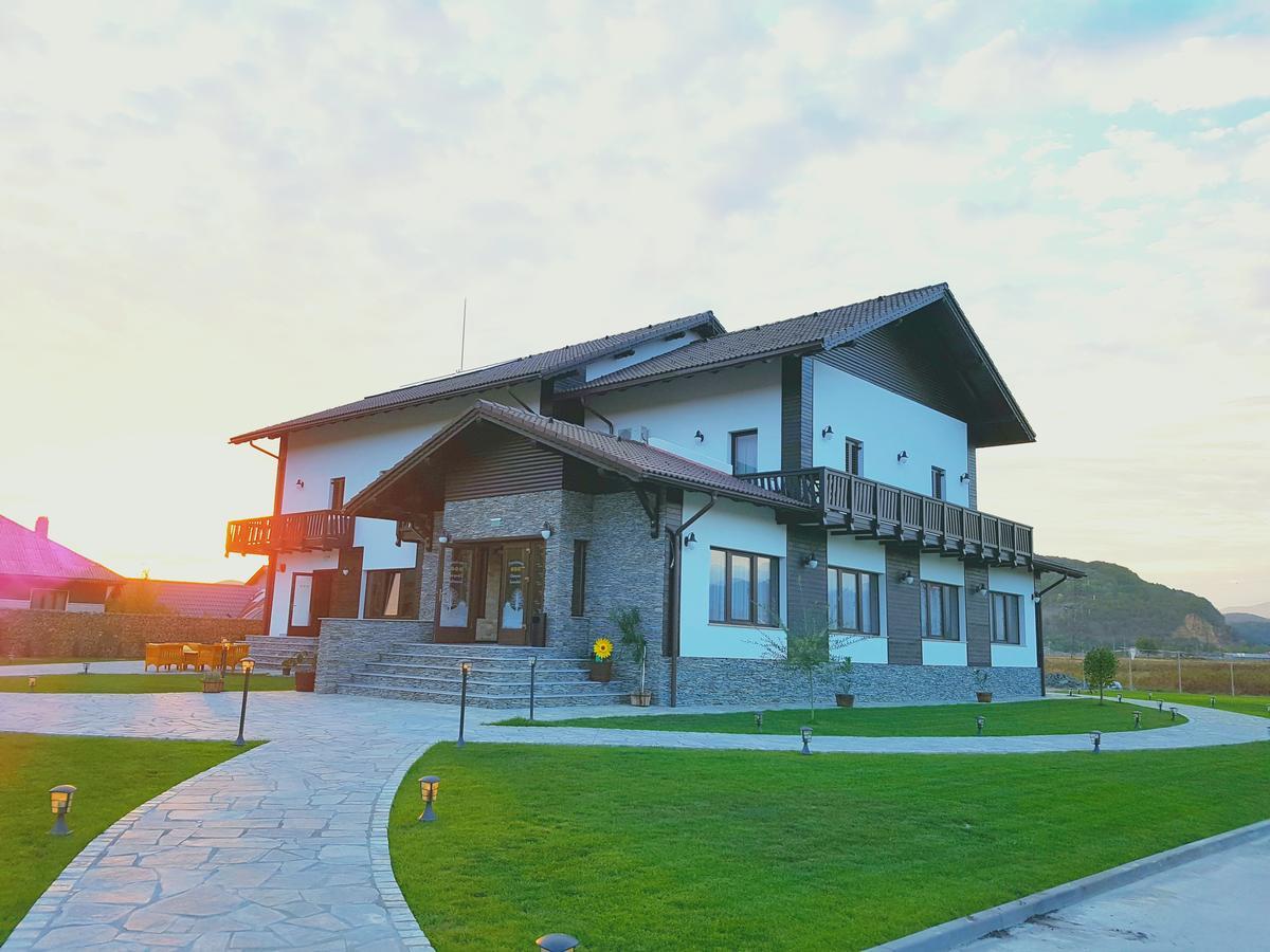 Pensiunea Campia Soarelui Apa Neagră Екстериор снимка